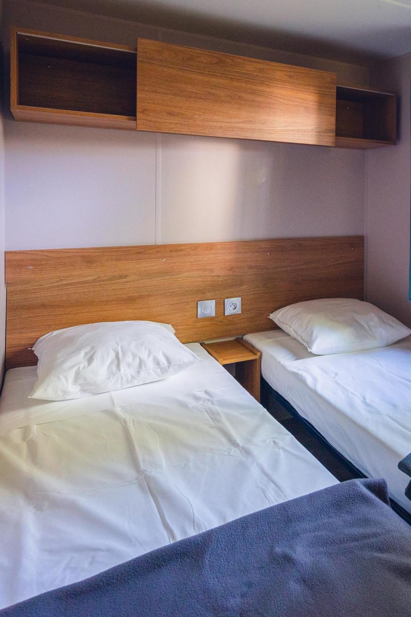 L'Oasis Des Dombes Hotel Ambérieux-en-Dombes Quarto foto
