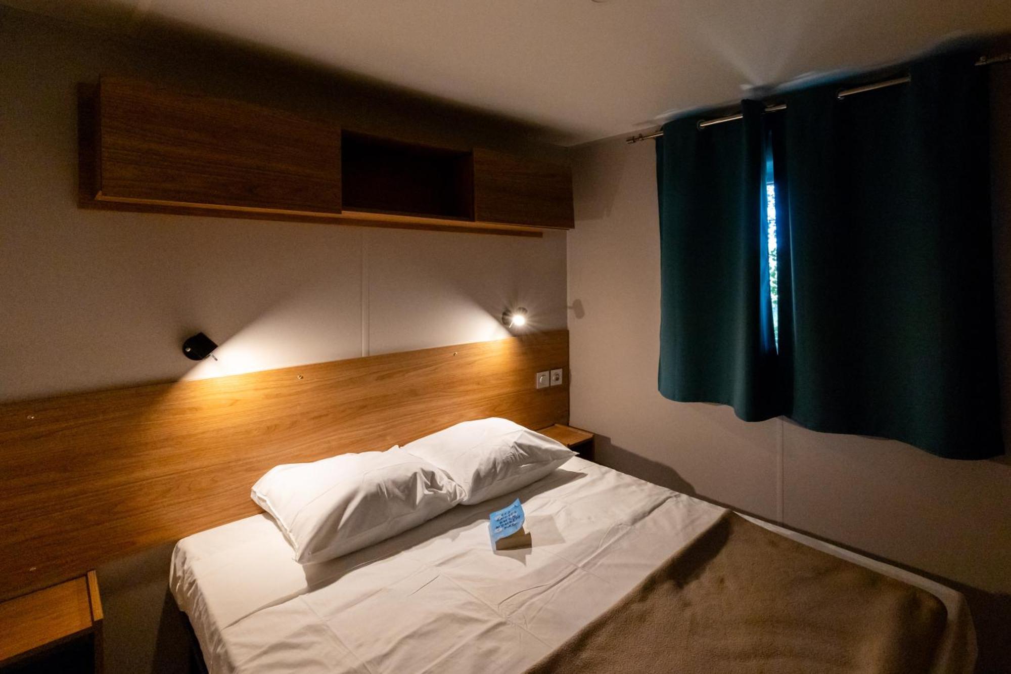 L'Oasis Des Dombes Hotel Ambérieux-en-Dombes Quarto foto